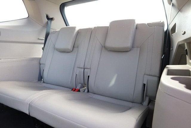 2021 Volkswagen Atlas 3.6L V6 SE w/Technology R-Line