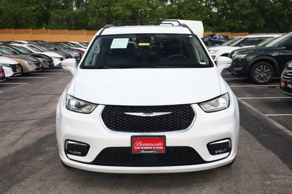 2022 Chrysler Pacifica Touring L [MotorTrend Certified]