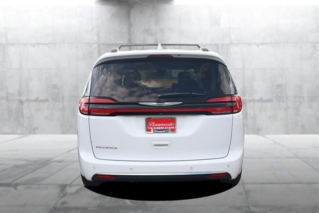 2022 Chrysler Pacifica Touring L [MotorTrend Certified]
