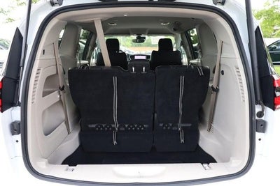 2022 Chrysler Pacifica Touring L [MotorTrend Certified]