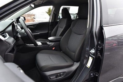 2025 Toyota RAV4 XLE AWD