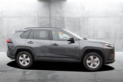 2025 Toyota RAV4 XLE AWD