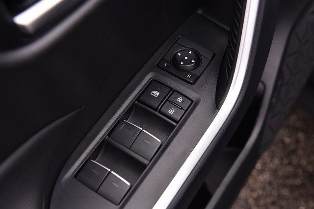 2025 Toyota RAV4 XLE AWD