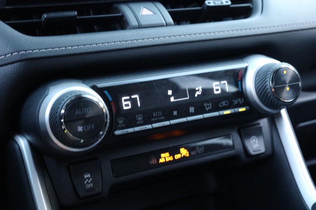 2025 Toyota RAV4 XLE AWD