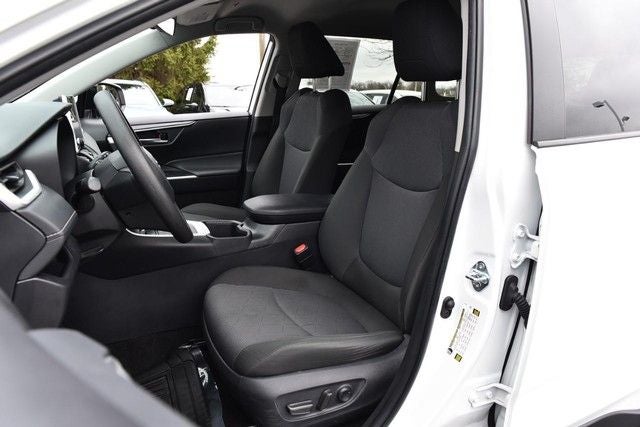 2025 Toyota RAV4 XLE AWD [MotorTrend Certified]