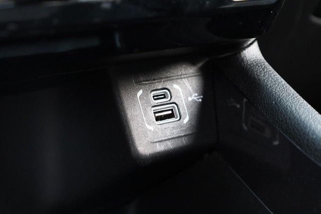 2025 Jeep Compass Latitude Sun & Sound / Convenience Group