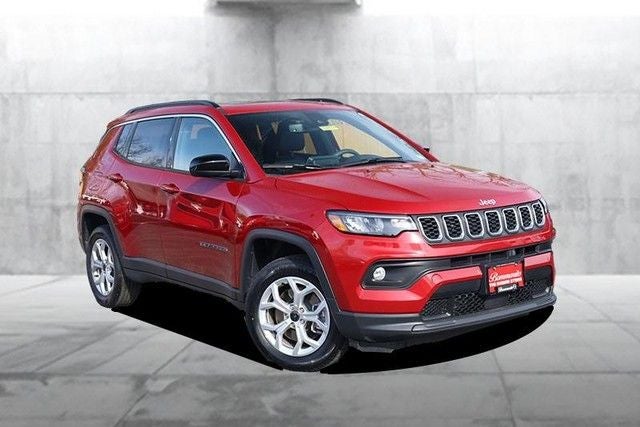 2025 Jeep Compass Latitude Sun & Sound / Convenience Group