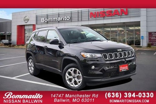 2025 Jeep Compass Latitude 4WD Sun & Sound / Convenience Group