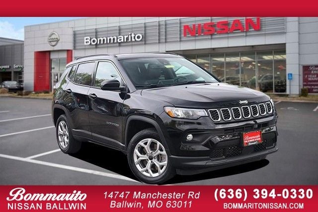2025 Jeep Compass Latitude 4WD Sun & Sound / Convenience Group