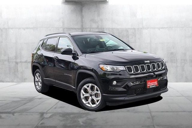 2025 Jeep Compass Latitude 4WD Sun & Sound / Convenience Group