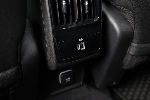 2025 Jeep Compass Latitude 4WD Sun & Sound / Convenience Group