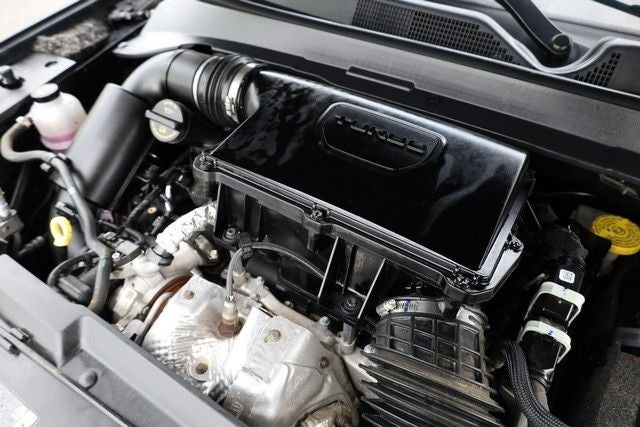 2025 Jeep Compass Latitude 4WD Sun & Sound / Convenience Group