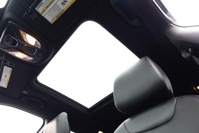 2025 Jeep Compass Latitude 4WD Sun & Sound / Convenience Group