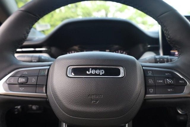 2025 Jeep Compass Limited 4WD [MotorTrend Certified]