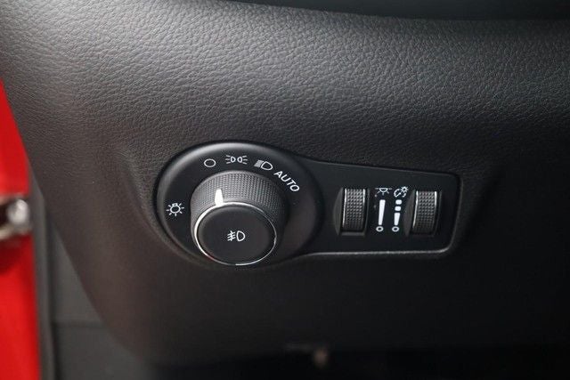 2025 Jeep Compass Limited 4WD [MotorTrend Certified]