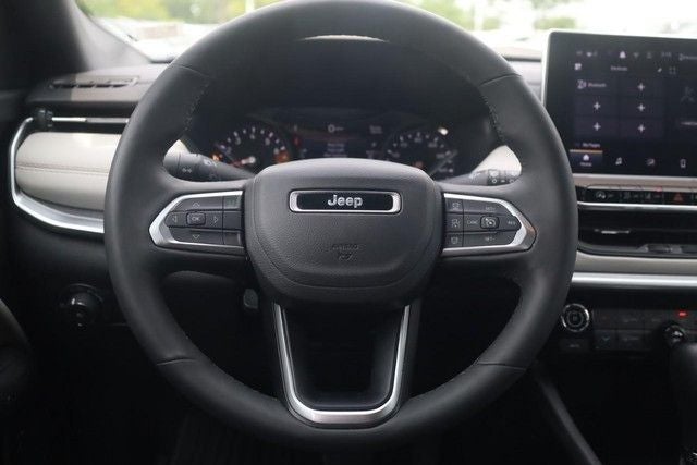 2025 Jeep Compass Limited 4WD [MotorTrend Certified]