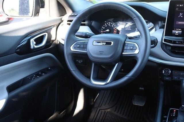 2025 Jeep Compass Limited 4WD [MotorTrend Certified]