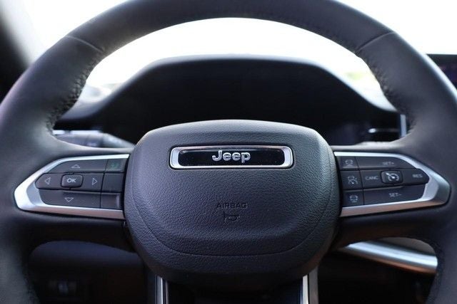 2025 Jeep Compass Limited 4WD [MotorTrend Certified]