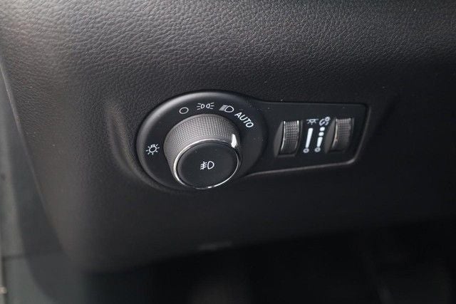 2025 Jeep Compass Limited 4WD [MotorTrend Certified]