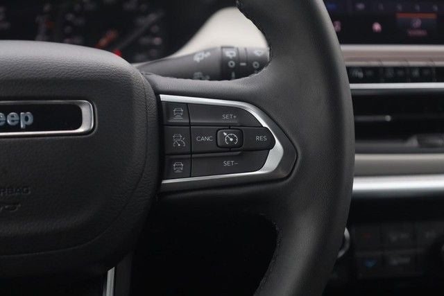 2025 Jeep Compass Limited 4WD [MotorTrend Certified]