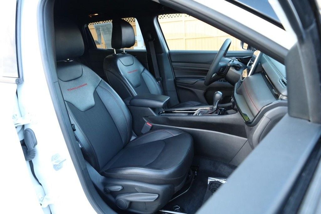2025 Jeep Compass Trailhawk 4WD [MotorTrend Certified]