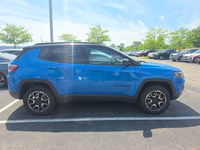 2025 Jeep Compass Trailhawk 4WD [MotorTrend Certified]