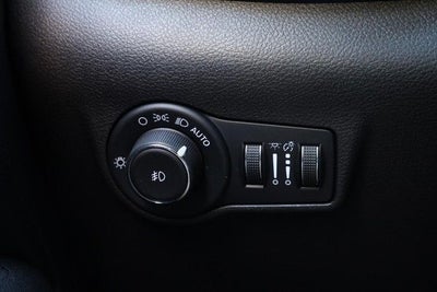2025 Jeep Compass Trailhawk [MotorTrend Certified]