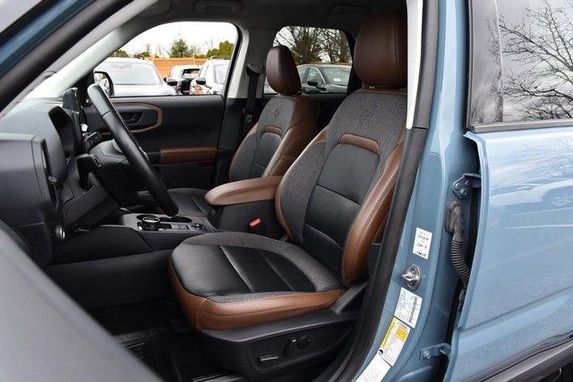 2023 Ford Bronco Sport Outer Banks 4WD Shadow Black Roof