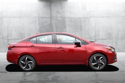 2025 Nissan Versa SR