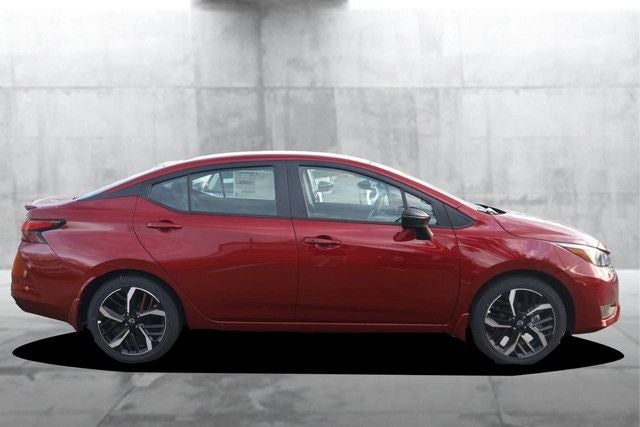 2025 Nissan Versa SR