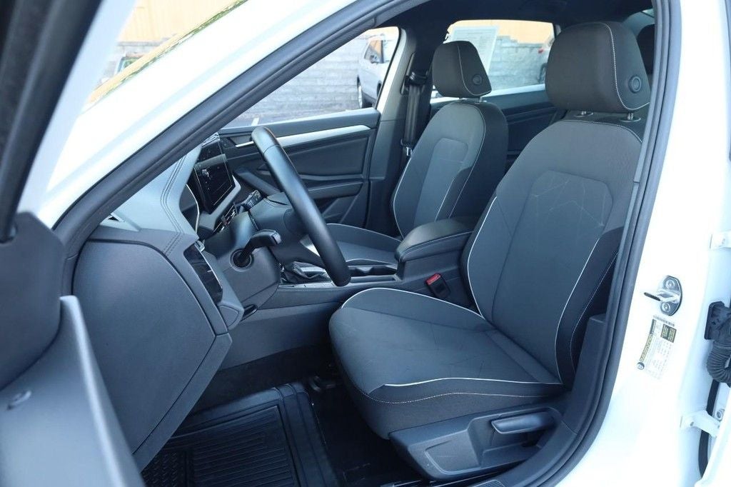 2025 Volkswagen Jetta 1.5T Sport [MotorTrend Certified]