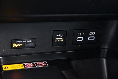 2025 Toyota Camry SE [MotorTrend Certified]