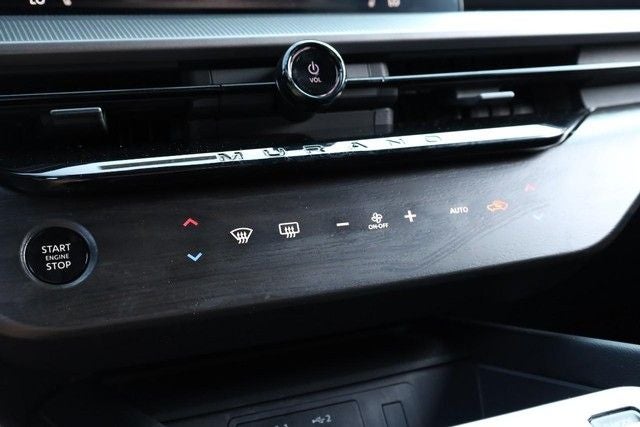 2025 Nissan Murano SV