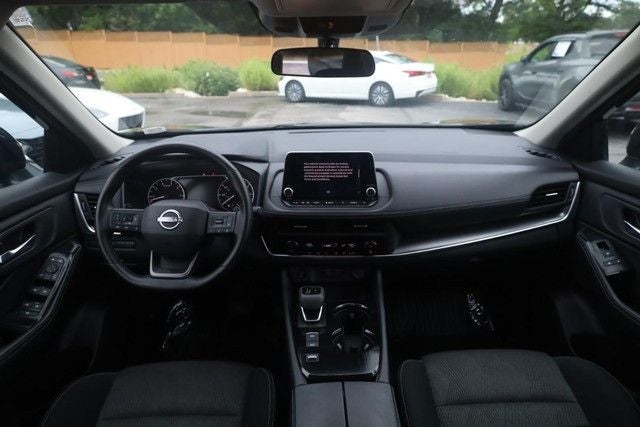 2025 Nissan Rogue SV [MotorTrend Certified]