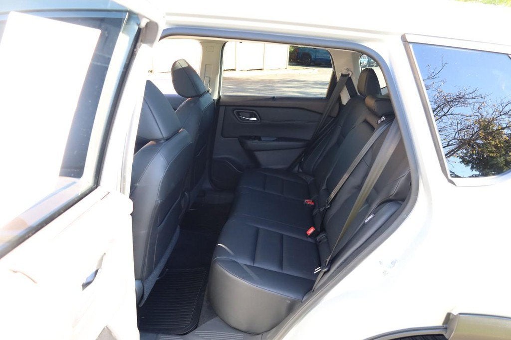 2022 Nissan Rogue SV Prem AWD