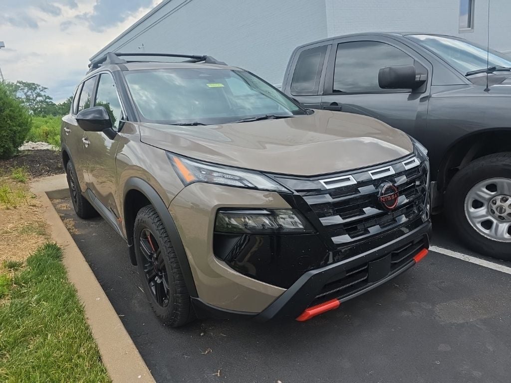 2025 Nissan Rogue Rock Creek®