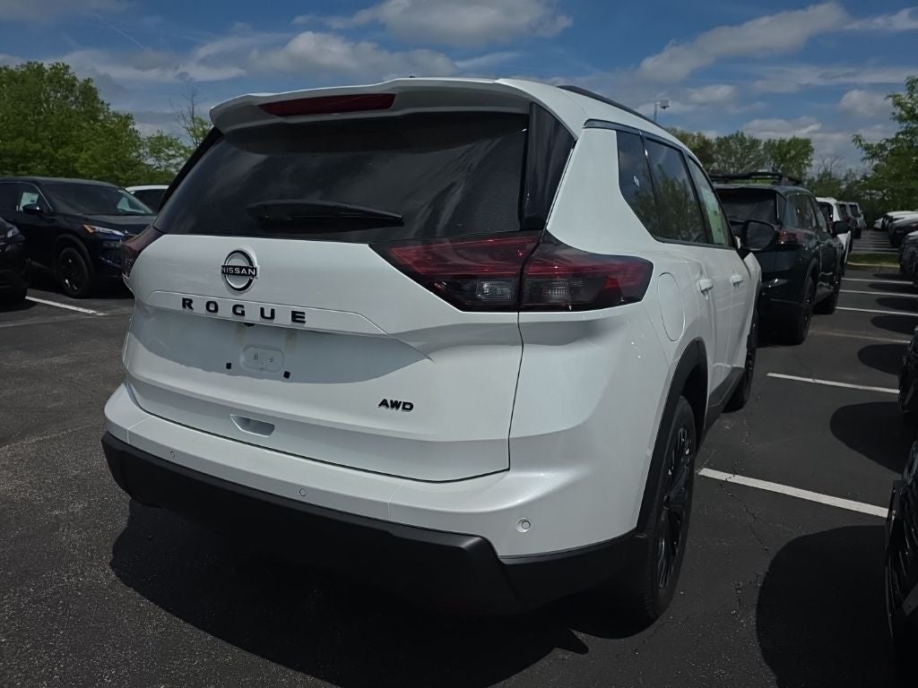 2026 Nissan Rogue Dark Armor™