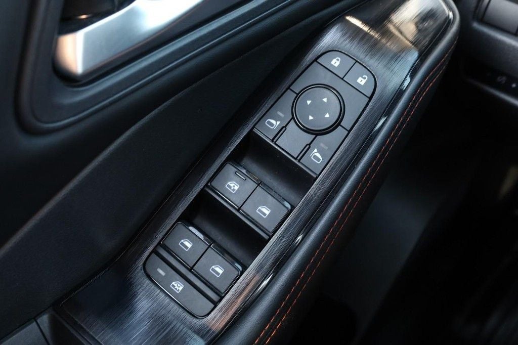 2025 Nissan Rogue Rock Creek®