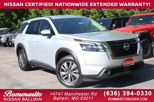 2025 Nissan Pathfinder SV