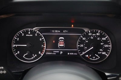 2025 Nissan Pathfinder SV