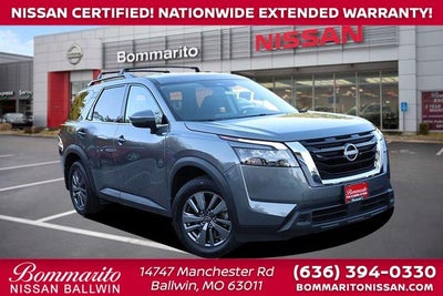 2025 Nissan Pathfinder SV