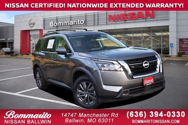2025 Nissan Pathfinder SV