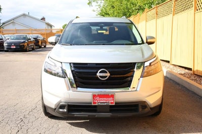 2025 Nissan Pathfinder SV