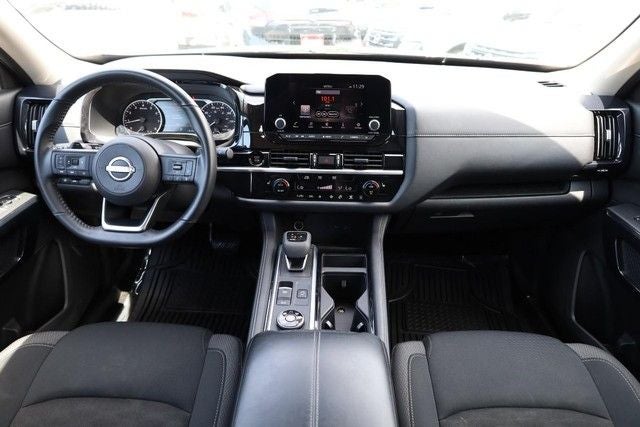 2025 Nissan Pathfinder SV 4WD [MotorTrend Certified]
