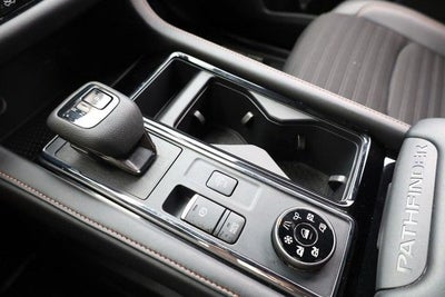 2025 Nissan Pathfinder Rock Creek®