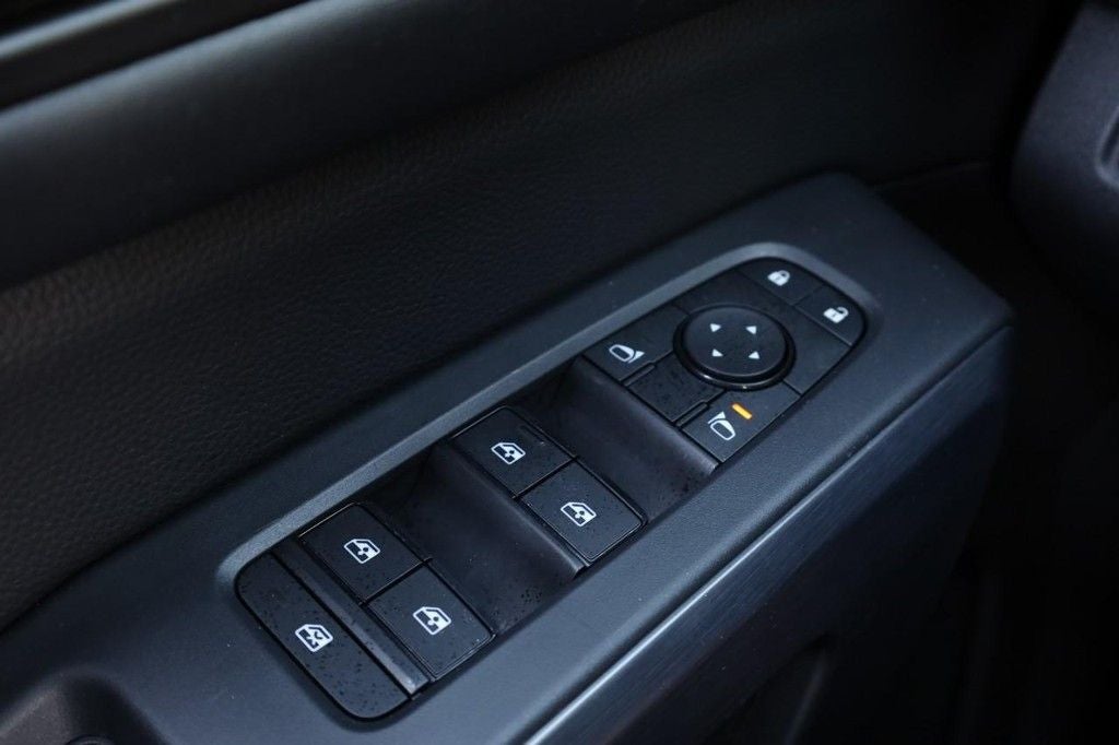 2025 Nissan Pathfinder Rock Creek®