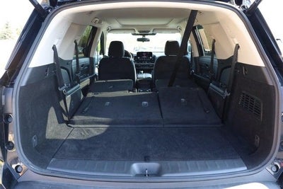 2023 Nissan Pathfinder SV