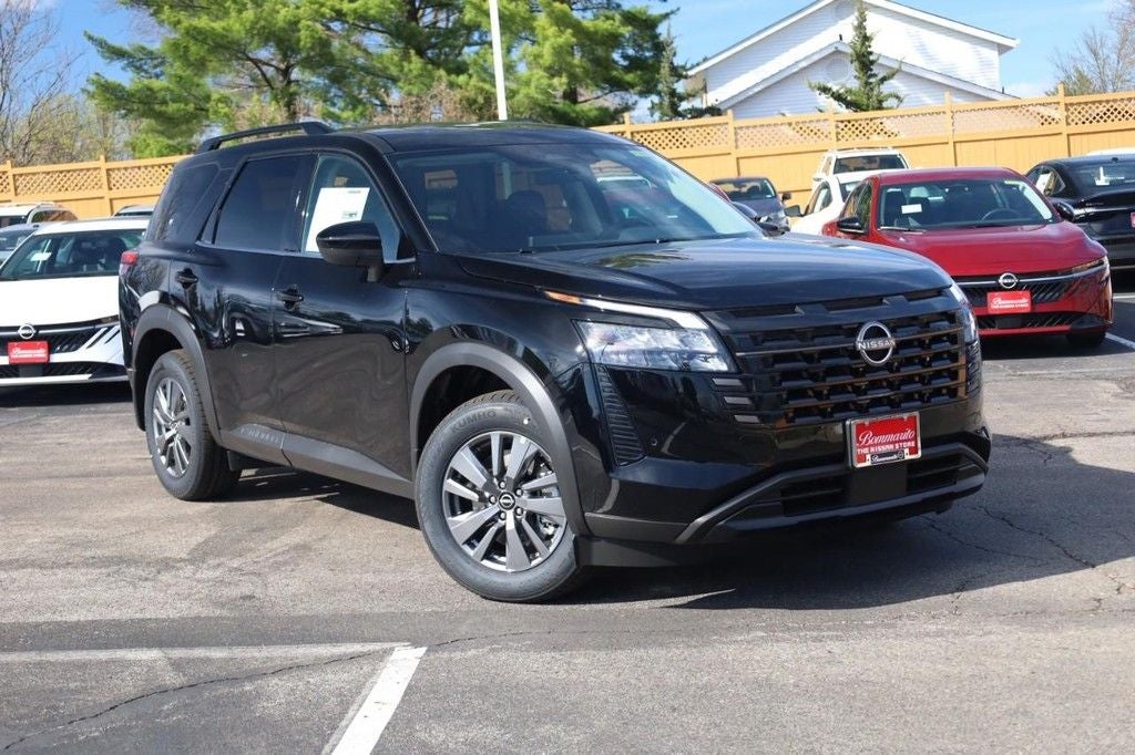 2026 Nissan Pathfinder SV