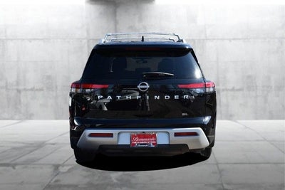 2024 Nissan Pathfinder SL