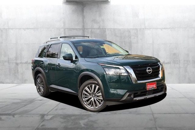 2025 Nissan Pathfinder SL